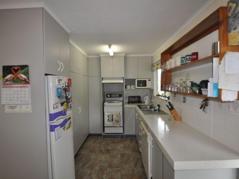 86 Mayes Ave, Kingston QLD 4114