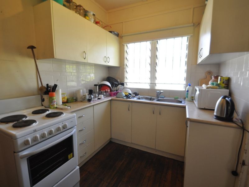 116 Railway Parade, Woodridge QLD 4114