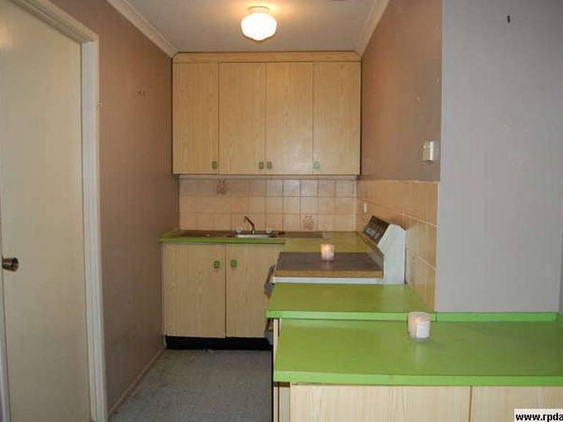 8/33 Clare Road, Kingston QLD 4114