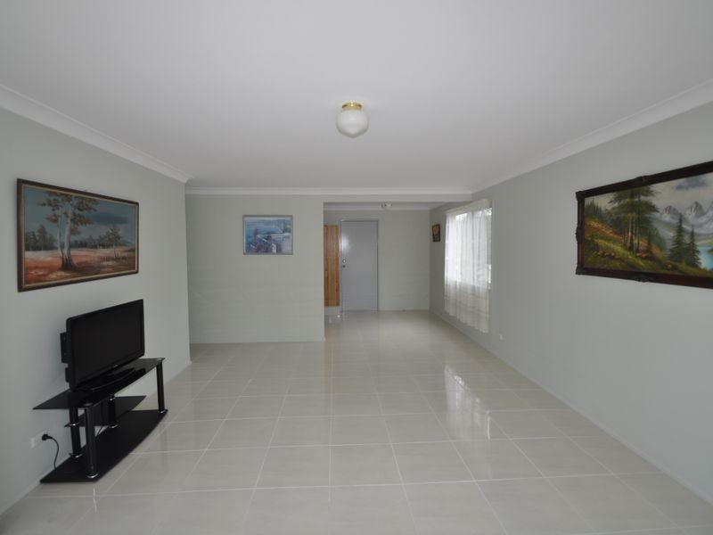 8 Nerine Street, Kingston QLD 4114