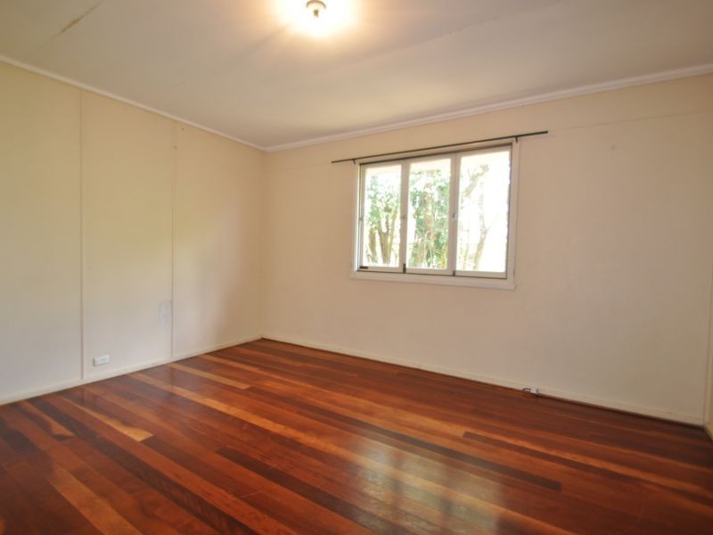 13 Fleur Street, Woodridge QLD 4114