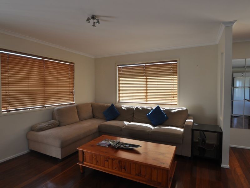 16 Luck Street, Slacks Creek QLD 4127