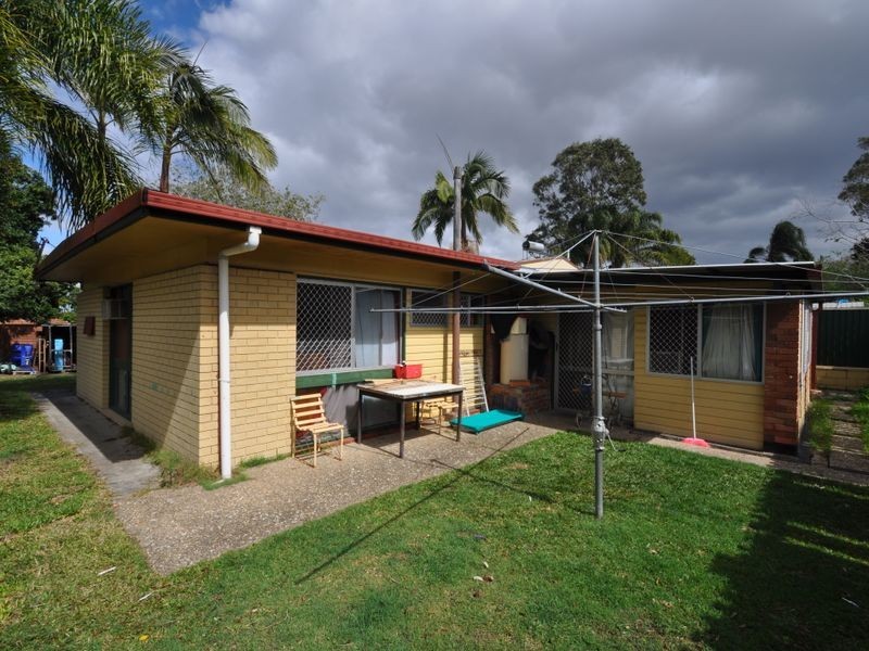 15 Karabil Street, Kingston QLD 4114