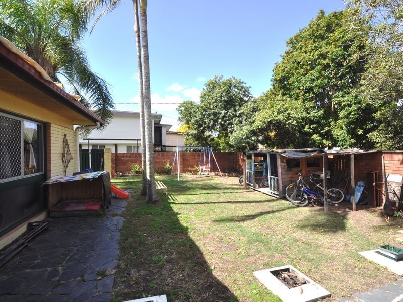 15 Karabil Street, Kingston QLD 4114