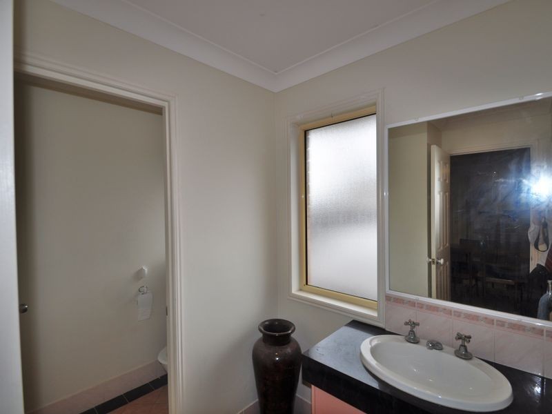 84 Julie Street, Crestmead QLD 4132