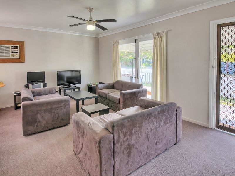 1 Wisp Street, Woodridge QLD 4114