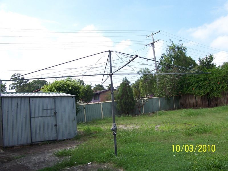 2 Sandra Street, Kingston QLD 4114