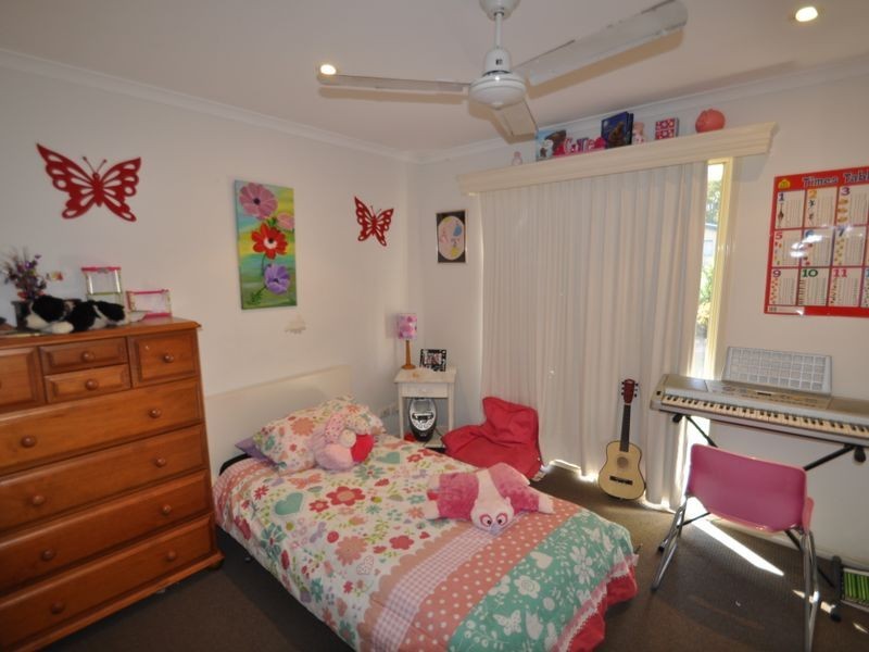 27 Tecoma Street, Kingston QLD 4114