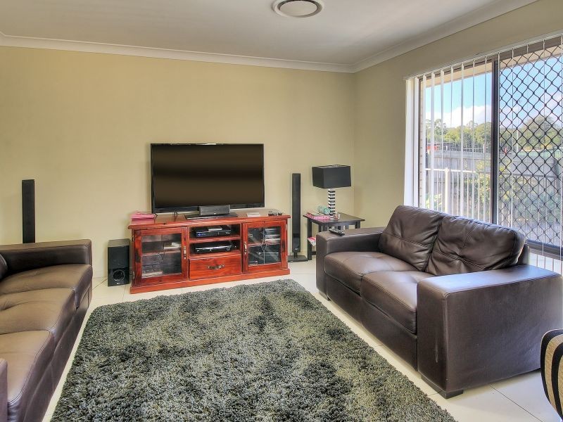 32 Allamanda Drive, Daisy Hill QLD 4127