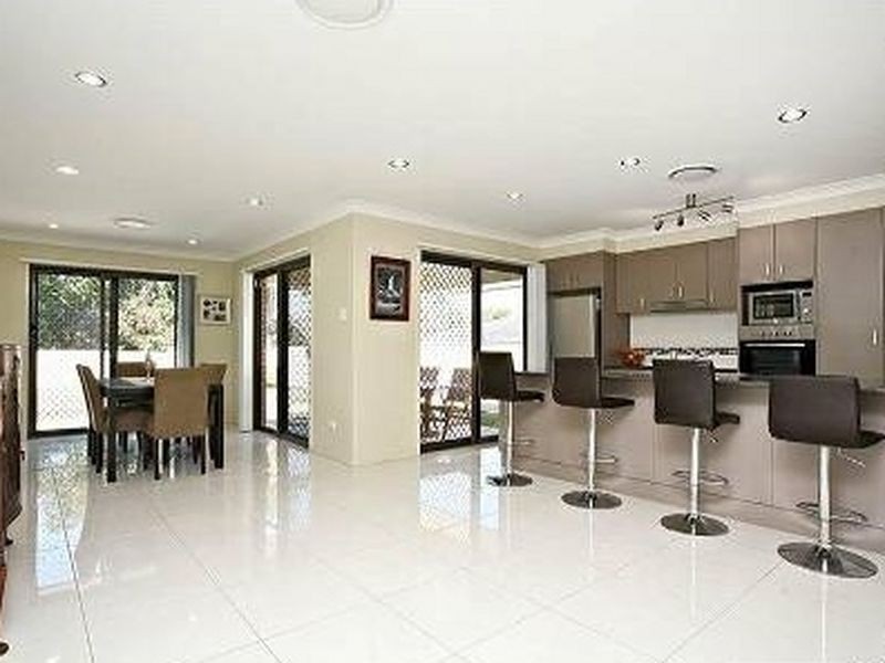 32 Allamanda Drive, Daisy Hill QLD 4127