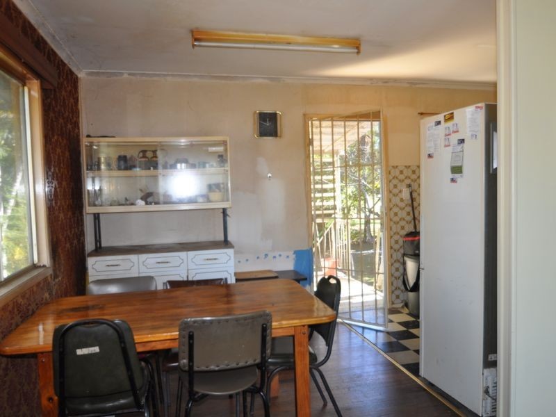 4 Willow Street, Woodridge QLD 4114