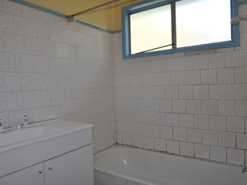 4 Willow Street, Woodridge QLD 4114