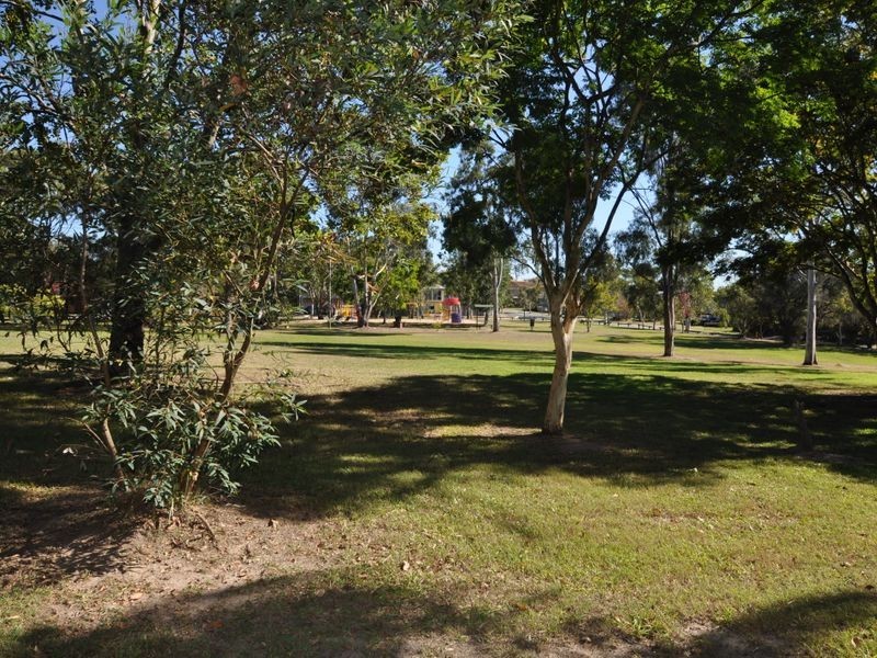 4 Willow Street, Woodridge QLD 4114