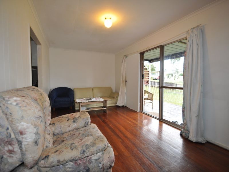 4 Welbeck Street, Logan Central QLD 4114