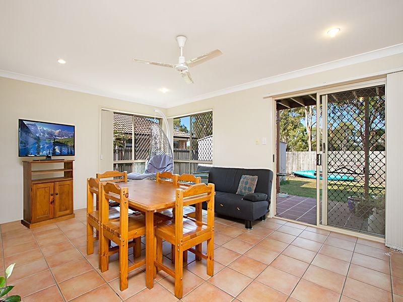 11 Fairway Drive, Meadowbrook QLD 4131