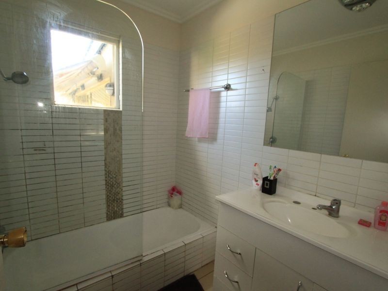 4 Orchid Street, Woodridge QLD 4114