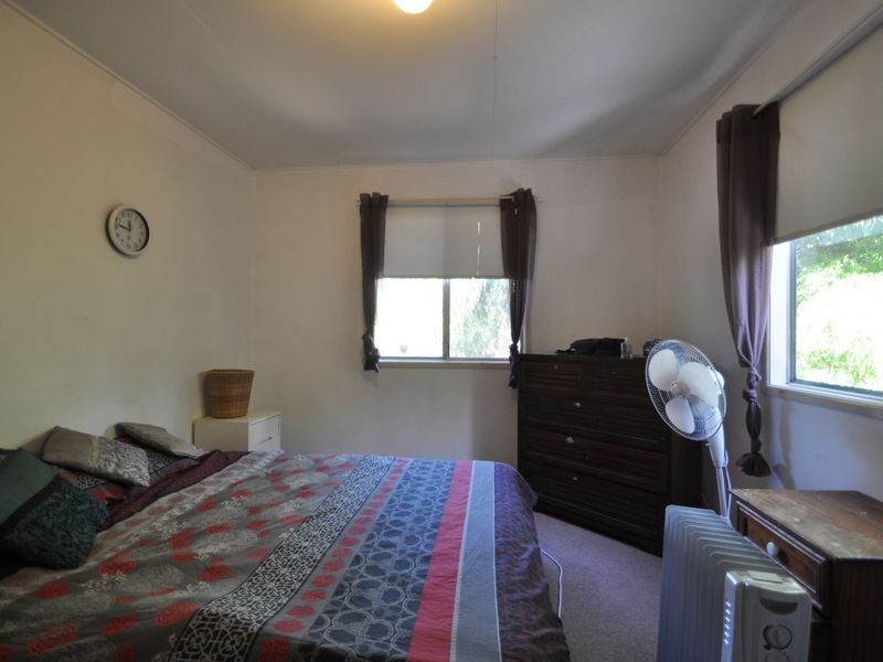 23 Bruce Road, Woodridge QLD 4114
