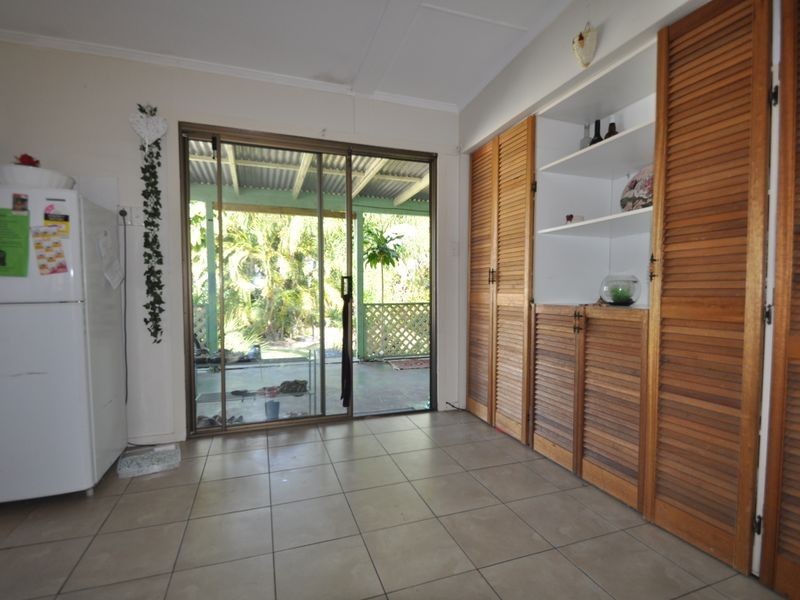 25 Bruce Road, Woodridge QLD 4114