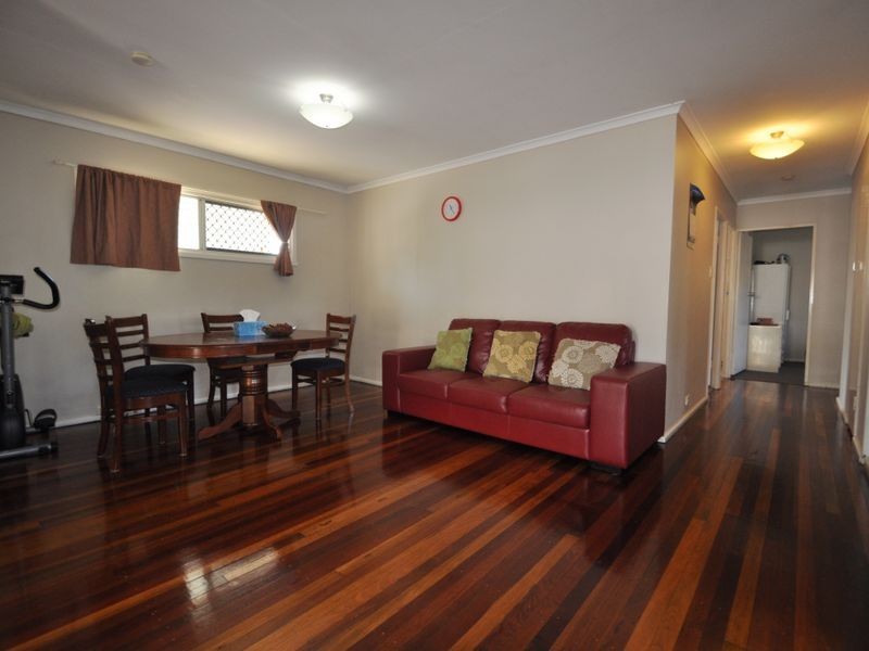10 Baringa Avenue, Logan Central QLD 4114