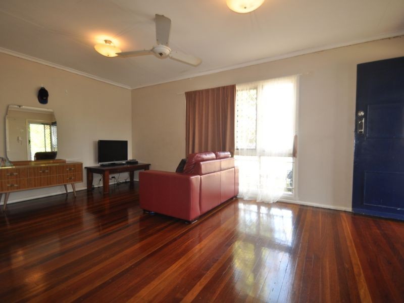 10 Baringa Avenue, Logan Central QLD 4114