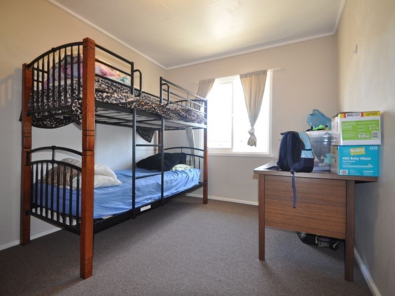10 Baringa Avenue, Logan Central QLD 4114