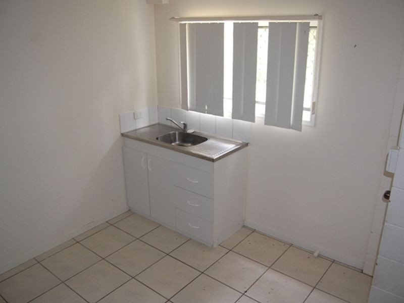 5/15 North Road, Logan Central QLD 4114