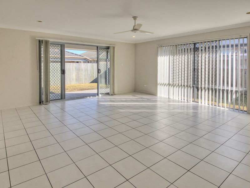 14 Fourth Avenue, Marsden QLD 4132