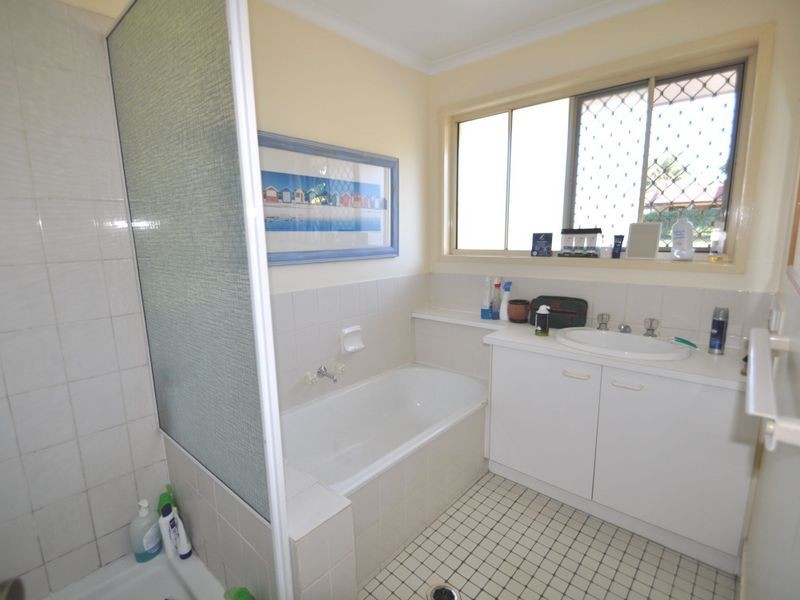 35 Velorum Drive, Kingston QLD 4114