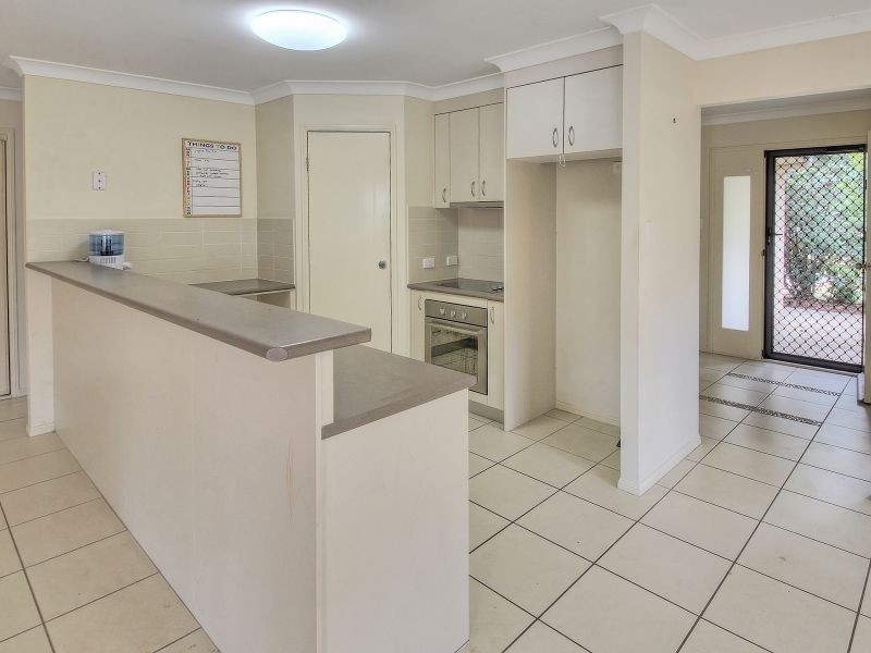 26 Pinelands St, Loganlea QLD 4131