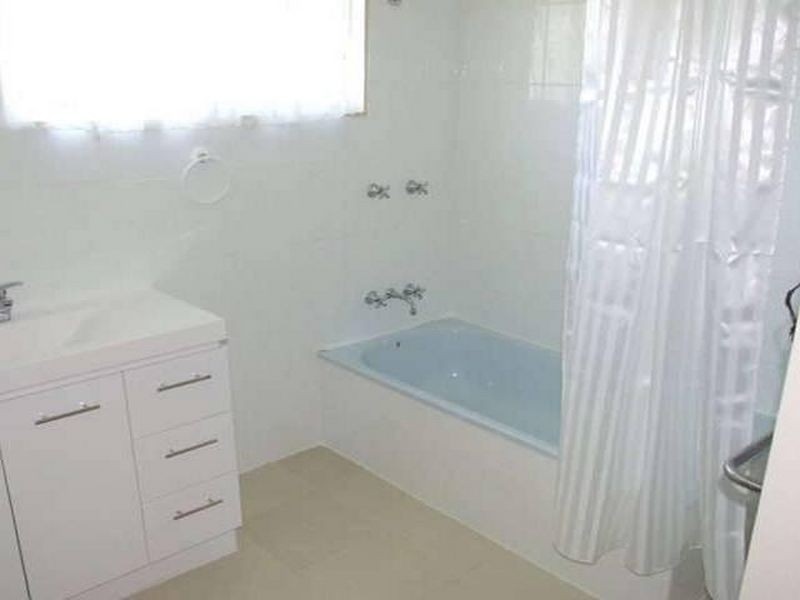 11 TULONG STREET, Crestmead QLD 4132