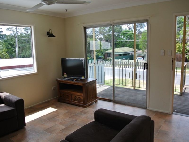 28-30 George Street, Kingston QLD 4114