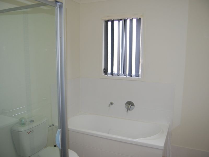 27/23 GARFIELD ROAD, Logan Central QLD 4114