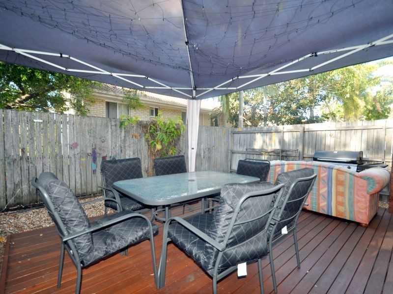 10/9-11 Damalis Street, Woodridge QLD 4114