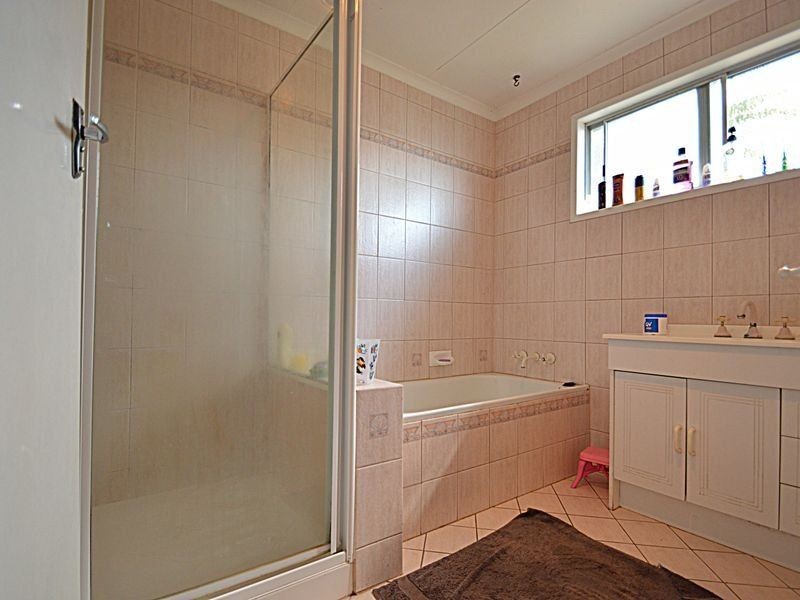 16 Stuart Street, Woodridge QLD 4114