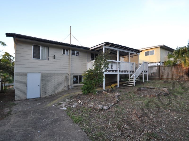 27 Mawarra Street, Kingston QLD 4114