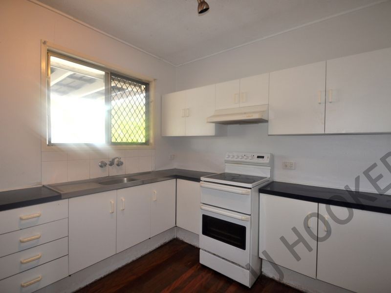 27 Mawarra Street, Kingston QLD 4114