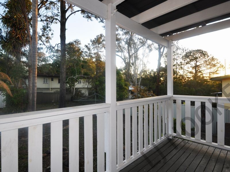 27 Mawarra Street, Kingston QLD 4114