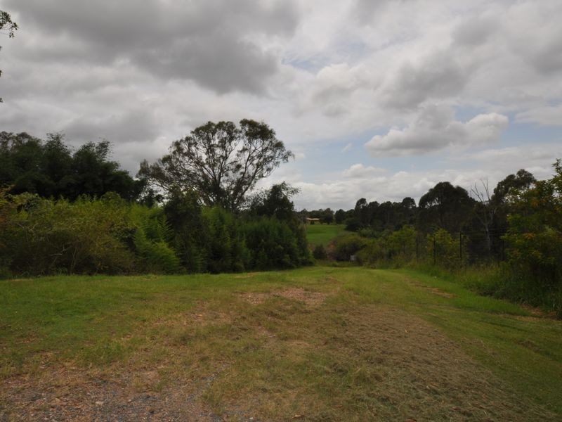 262 School Road, Logan Reserve QLD 4133