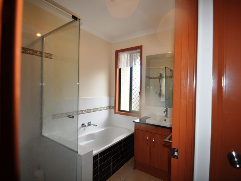 20 Bruce Crescent, Loganlea QLD 4131