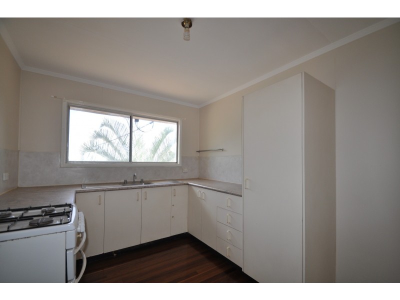 6 Perth Street, Kingston QLD 4114