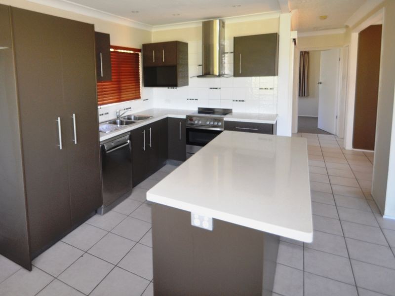10 Fawkner St, Slacks Creek QLD 4127