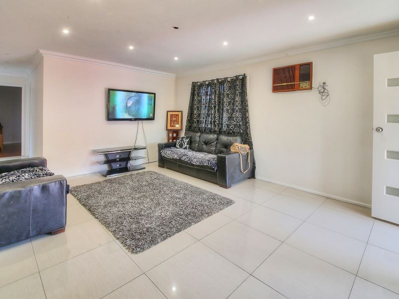 152 Smith Road, Woodridge QLD 4114