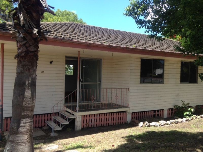 239 Kingston Road, Woodridge QLD 4114