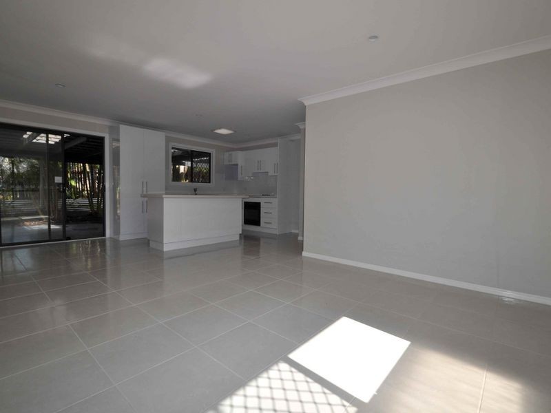 30 Bursaria Street, Crestmead QLD 4132