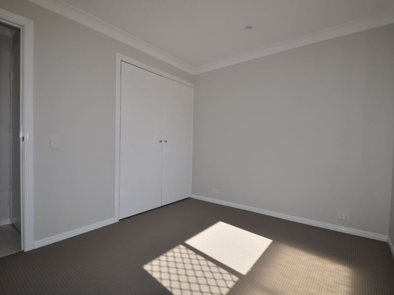 30 Bursaria Street, Crestmead QLD 4132
