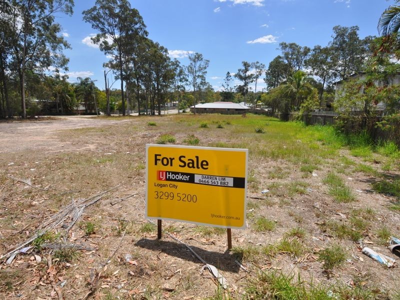 77 Charles Avenue, Logan Central QLD 4114