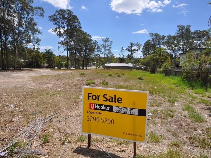 77 Charles Avenue, Logan Central QLD 4114