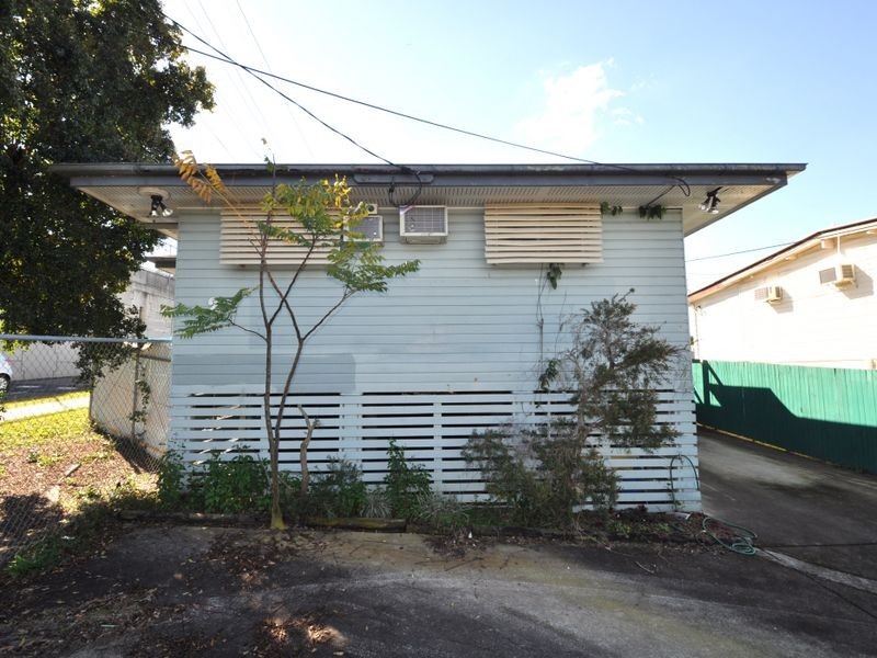516 Kingston Rd (2 Ken May Way), Kingston QLD 4114