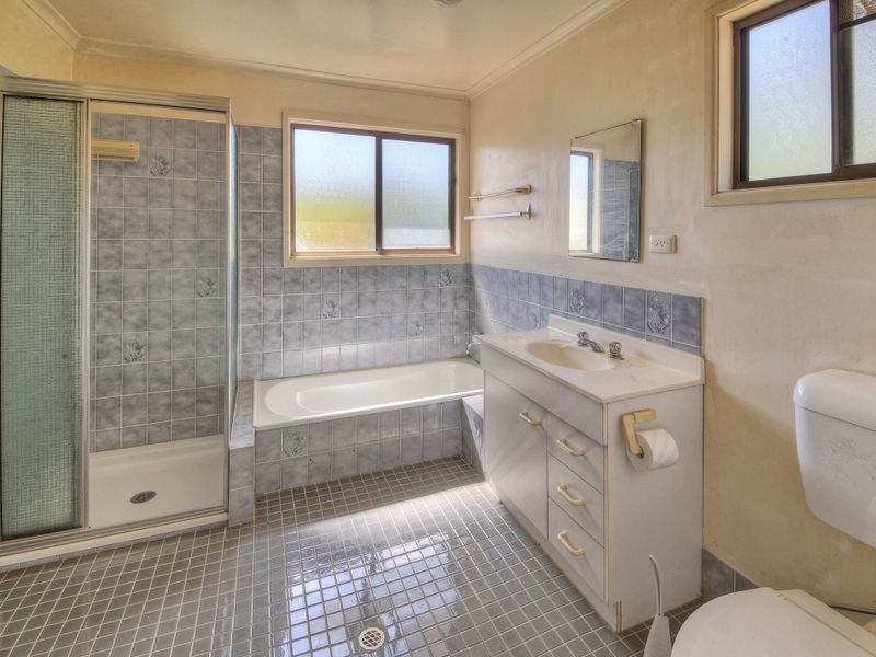 1 Pimpala Street, Loganlea QLD 4131