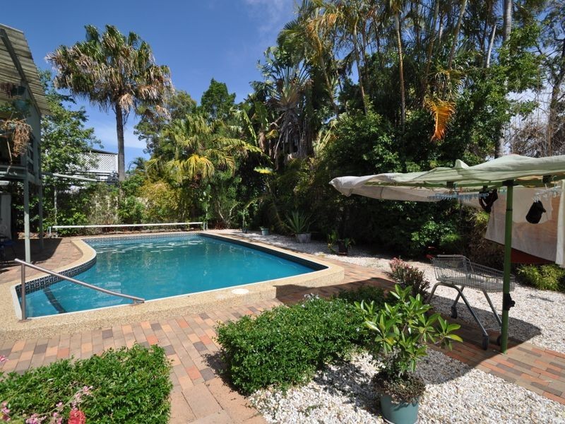4 Macbeth Street, Kingston QLD 4114